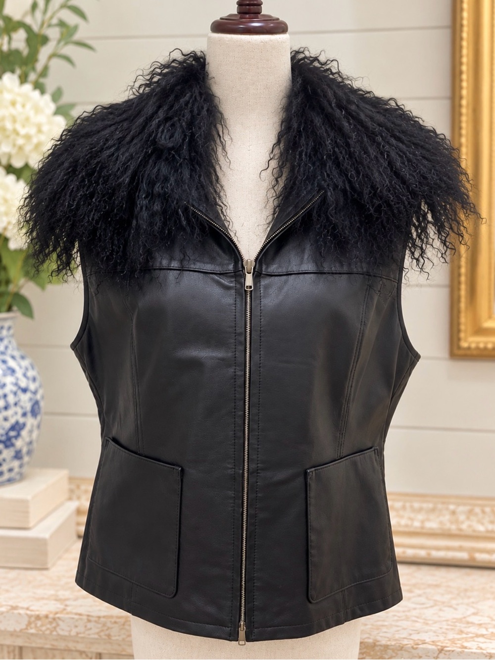 Vintage Lisa International 100% Leather Vest w/ Removable Mongolian Fur Collar L